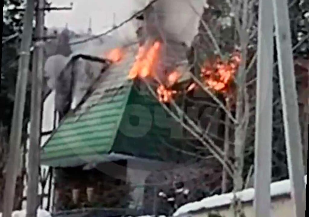 В селе Пластунка в Сочи потушили пожар в частном доме